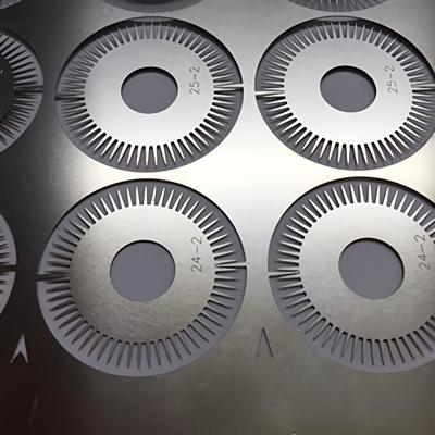 良い価格 美容業界向けエッチング加工された金属ピン オンライン