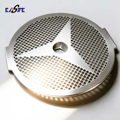 優れた音響性能を持つ自動車音響強化のためのカスタムメタルエッチドスピーカーグリル